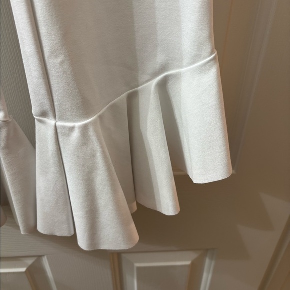 Slim Factor Ruffle Flared - Picture 2 of 4